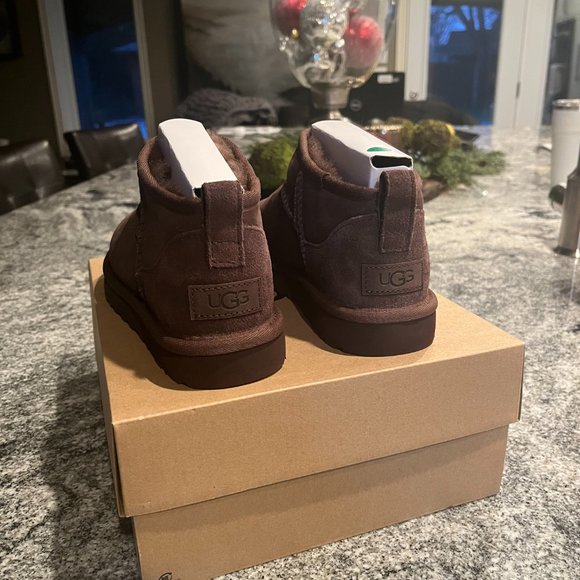 SOLD - Ugg Ultra Mini Boot- Chocolate Brown - Picture 6 of 7